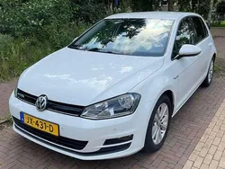 Wit Gebruikt 2016 VW Golf VII Stationwagen | € 12.250 (Eerlijke prijs)