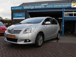 Grijs Gebruikt 2013 Toyota Verso Business Edition MPV | € 13.450 (Eerlijke prijs)