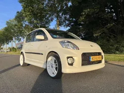 Wit Gebruikt 2007 Daihatsu Sirion Hatchback | € 2.500 (Iets duurder)
