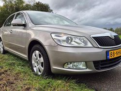 Beige Gebruikt 2010 Skoda Octavia Elegance Sedan | € 3.999 (Eerlijke prijs)