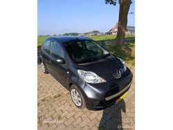Grijs Gebruikt 2009 Peugeot 107 Hatchback | € 2.150 (Iets duurder)