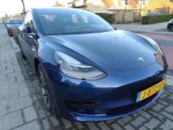 Blauw Gebruikt 2020 Tesla Model 3 Sedan | € 24.500 (Eerlijke prijs)