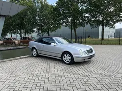 Mercedes 320