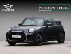 Zwart, metallic lak Nieuw 2025 Mini Cooper Cabriolet Favoured Cabriolet | € 51.058 (Goede deal)