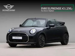 Zwart, metallic lak Nieuw 2025 Mini Cooper Cabriolet Favoured Cabriolet | € 51.058 (Goede deal)