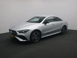 Hightechzilver (licht grijs metallic) Gebruikt 2024 Mercedes 250 Edition Sedan | € 39.945 (Iets duurder)