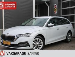 Wit Gebruikt 2022 Skoda Octavia Business Line Stationwagen | € 17.950 (Eerlijke prijs)
