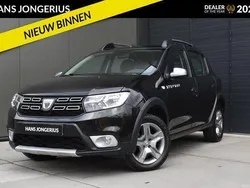 Zwart Gebruikt 2019 Dacia Sandero Lauréate Hatchback | € 12.449 (Eerlijke prijs)