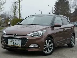 Bruin Gebruikt 2016 Hyundai i20 Blackline Sedan | € 8.600 (Eerlijke prijs)