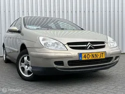 Beige, metallic lak Gebruikt 2004 Citroën C5 Prestige Hatchback | € 1.695 (Eerlijke prijs)