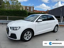Wit, metallic lak Gebruikt 2023 Audi A1 Sportback Proline Hatchback | € 25.995 (Eerlijke prijs)