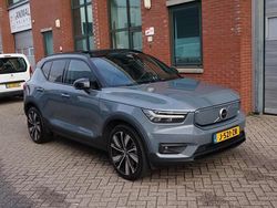 Grijs (metallic) Gebruikt 2020 Volvo XC40 R-Design SUV | € 20.995 (Goede deal)