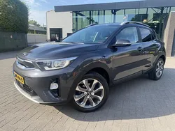 Grijs Gebruikt 2019 Kia Stonic SUV | € 18.800 (Eerlijke prijs)