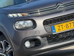 Grijs, metallic lak Gebruikt 2019 Citroën C3 Feel Hatchback | € 9.725 (Goede deal)