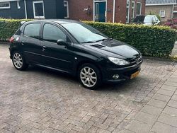 Zwart Gebruikt 2006 Peugeot 206 Hatchback | € 1.250 (Eerlijke prijs)