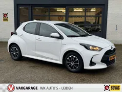 Wit Gebruikt 2021 Toyota Yaris Active Hatchback | € 17.750 (Eerlijke prijs)