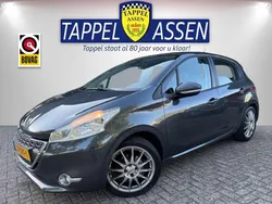 Grijs, metallic lak Gebruikt 2013 Peugeot 208 Envy Hatchback | € 4.750 (Goede deal)