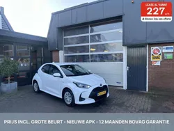 Wit Gebruikt 2021 Toyota Yaris Hybrid Active Hatchback | € 16.950 (Iets duurder)
