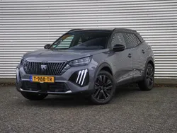 Grijs, metallic lak Gebruikt 2023 Peugeot e-2008 GTi SUV | € 32.995 (Duur)