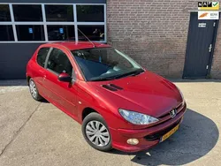Rood Gebruikt 2007 Peugeot 206 Forever Hatchback | € 1.299 (Eerlijke prijs)