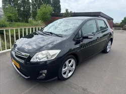 Zwart Gebruikt 2011 Toyota Auris Executive Hatchback | € 7.950 (Eerlijke prijs)