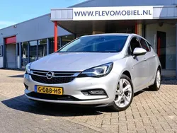 Grijs Gebruikt 2019 Opel Astra Innovation Hatchback | € 10.950 (Goede deal)