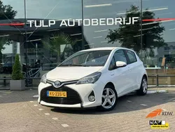 Wit Gebruikt 2016 Toyota Yaris Hybrid Trend Hatchback | € 12.990 (Eerlijke prijs)
