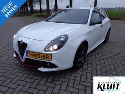 Wit Gebruikt 2018 Alfa Romeo Giulietta Hatchback | € 14.650 (Eerlijke prijs)