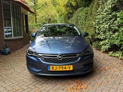 Blauw Gebruikt 2016 Opel Astra Edition Hatchback | € 12.500 (Super prijs)