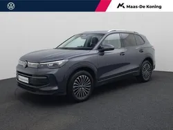Grijs Gebruikt 2024 VW Tiguan Life SUV | € 41.880 (Eerlijke prijs)