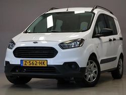 Wit Gebruikt 2018 Ford Tourneo Courier MPV | € 8.495