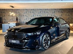 Zwart Gebruikt 2024 BMW 530e M Sport Sedan | € 63.950