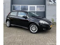Zwart Gebruikt 2009 Fiat Grande Punto Hatchback | € 2.499 (Eerlijke prijs)