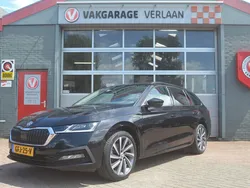 Zwart Gebruikt 2022 Skoda Octavia Business Line Stationwagen | € 24.950 (Super prijs)