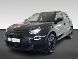 Zwart Nieuw 2025 Fiat 600 Urban SUV | € 29.950 (Eerlijke prijs)