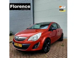 Rood Gebruikt 2012 Opel Corsa Cosmo Hatchback | € 3.995 (Eerlijke prijs)
