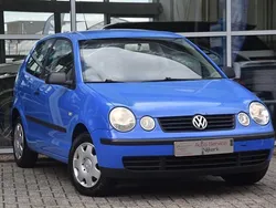 Blauw Gebruikt 2003 VW Polo Hatchback | € 1.195 (Eerlijke prijs)