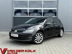 Zwart Gebruikt 2014 VW Golf VII Highline Hatchback | € 12.885 (Eerlijke prijs)