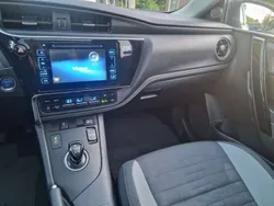 Zwart Gebruikt 2015 Toyota Auris Hybrid Stationwagen | € 8.250 (Eerlijke prijs)
