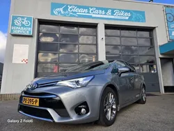 Grijs Gebruikt 2017 Toyota Avensis Executive Sedan | € 16.950 (Eerlijke prijs)