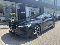 Zwart Gebruikt 2020 Volvo V60 R-Design Stationwagen | € 28.950 (Super prijs)