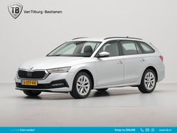 Grijs Gebruikt 2023 Skoda Octavia Business Line Stationwagen | € 25.935 (Goede deal)