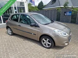 Beige Gebruikt 2009 Renault Clio II Hatchback | € 2.950 (Eerlijke prijs)