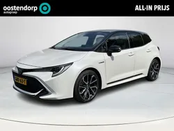 Wit Gebruikt 2019 Toyota Corolla Executive Hatchback | € 21.250 (Eerlijke prijs)
