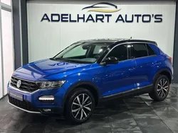 Blauw, metallic lak Gebruikt 2018 VW T-Roc Style SUV | € 17.950 (Eerlijke prijs)