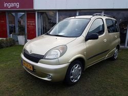 Beige Gebruikt 2001 Toyota Yaris Verso Sol MPV | € 3.500 (Duur)