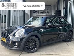 Zwart Gebruikt 2017 Mini Cooper Business Hatchback | € 15.899 (Eerlijke prijs)