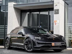 Zwart Gebruikt 2021 Porsche Taycan Cross Turismo Sedan | € 56.950 (Goede deal)