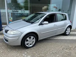 Grijs Gebruikt 2009 Renault Mégane III Business Hatchback | € 2.950 (Goede deal)