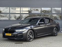 Grijs Gebruikt 2022 BMW 520 M Sport Sedan | € 44.999 (Iets duurder)